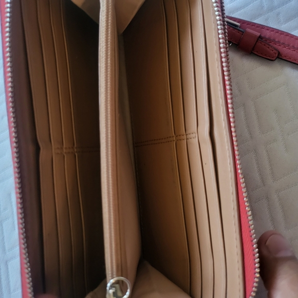 Coach Smooth Leather Double Zipper Accordion Wallet Black Cherry - Picture 4 of 9